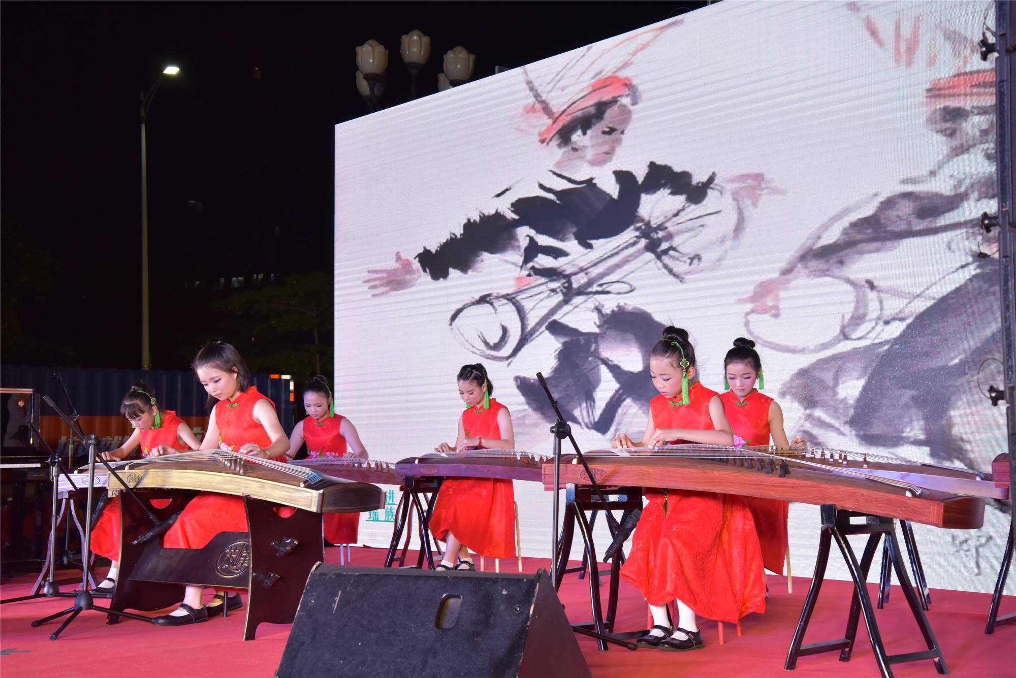 民乐合奏中的古筝：声部角色与配合要点